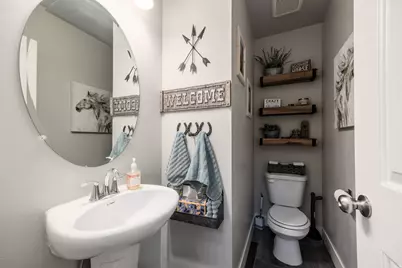 811 S Cowans Ct #16, Clearfield, UT 84015 - Photo 10