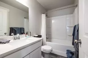 811 S Cowans Ct, Clearfield, UT 84015 - Photo 22
