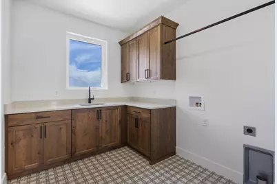 692 E Mountain Rd. N, North Ogden, UT 84414 - Photo 18