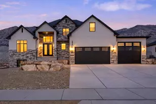 692 E Mountain Rd N, North Ogden, UT 84414 - Photo 1