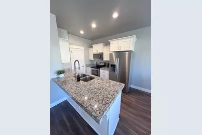 7427 N Cottage Ln, Eagle Mountain, UT 84005 - Photo 8