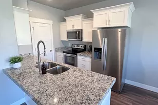 7427 N Cottage Ln, Eagle Mountain, UT 84005 - Photo 8
