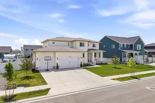 1752 E Warbler Dr, Eagle Mountain, UT 84005 - Photo 26