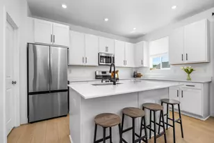 1752 E Warbler Dr, Eagle Mountain, UT 84005 - Photo 4