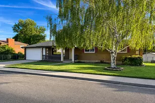 813 Whipple Dr, Lehi, UT 84043 - Photo 2