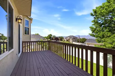 11566 S Sunburn Ln E, Sandy, UT 84094 - Photo 28
