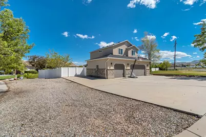 11777 S 4210 W, South Jordan, UT 84009 - Photo 4