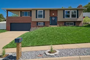 217 E Peach Tree Dr N, Centerville, UT 84014 - Photo 1