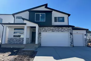 945 W Motor Vu Dr, Riverdale, UT 84405 - Photo 1
