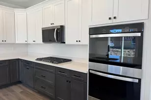 945 W Motor Vu Dr, Riverdale, UT 84405 - Photo 6