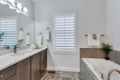 1523 E Sego Lily Ct, Layton, UT 84040 - Photo 14