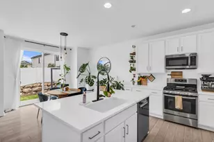 7039 W Monsen Wy, West Jordan, UT 84081 - Photo 12