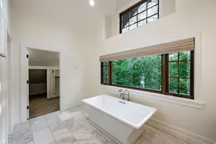 2400 E Walker Ln S, Holladay, UT 84117 - Photo 32