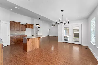 9517 N Faust Station, Eagle Mountain, UT 84005 - Photo 10