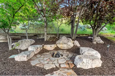 577 S Ridge Top Ln E, North Salt Lake, UT 84054 - Photo 52