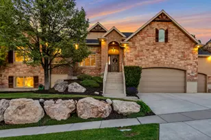 577 S Ridge Top Ln E, North Salt Lake, UT 84054 - Photo 1
