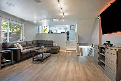 3310 E Creek Rd, Salt Lake City, UT 84121 - Photo 20