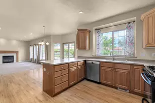 760 E Hidden Mnr Cir, Lehi, UT 84043 - Photo 10