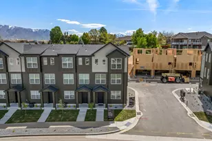 4046 S Sandridge Dr W, Roy, UT 84067 - Photo 22