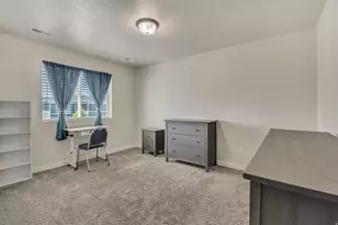 2042 W Lydia Ln S, Syracuse, UT 84075 - Photo 22