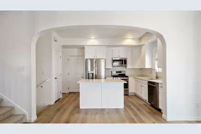2699 N 900 W, Lehi, UT 84043 - Photo 2