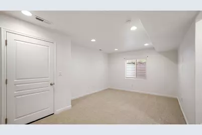 2699 N 900 W, Lehi, UT 84043 - Photo 12