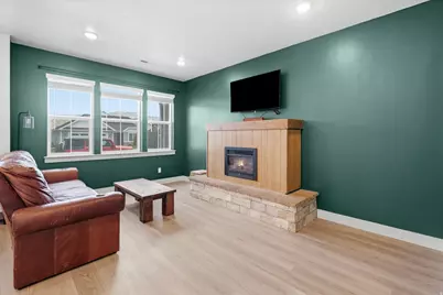 949 N 900 W, Tremonton, UT 84337 - Photo 2
