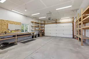 1055 W 325 N, Hyrum, UT 84319 - Photo 32