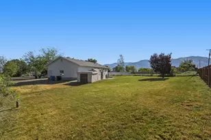 1055 W 325 N, Hyrum, UT 84319 - Photo 34