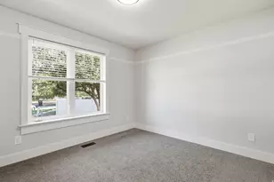 1055 W 325 N, Hyrum, UT 84319 - Photo 14