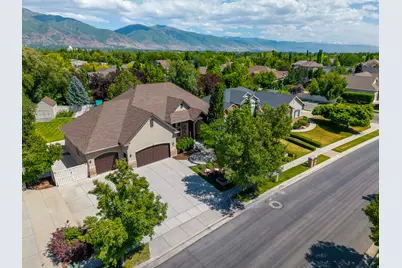 186 N Mountain Vistas Rd, Kaysville, UT 84037 - Photo 4