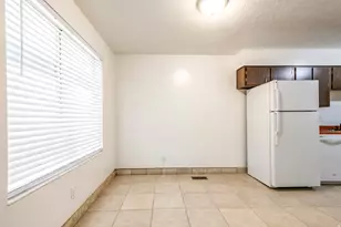 210 N Pingree Ave, Ogden, UT 84404 - Photo 8