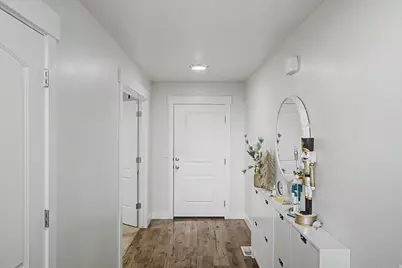 1531 W Stone Gate Dr, Saratoga Springs, UT 84045 - Photo 2