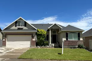 4105 E Comanche St, Eagle Mountain, UT 84005 - Photo 1