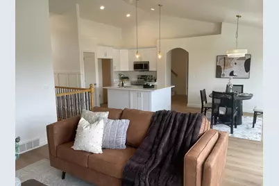 4105 E Comanche St, Eagle Mountain, UT 84005 - Photo 8