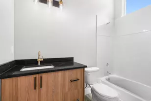 708 E Edgewood Dr, South Ogden, UT 84403 - Photo 10