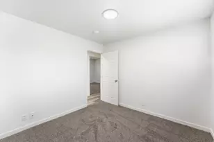 392 Robins Ave E, Ogden, UT 84404 - Photo 14
