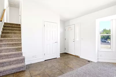 6911 S Coneflower Ct W, West Jordan, UT 84084 - Photo 4