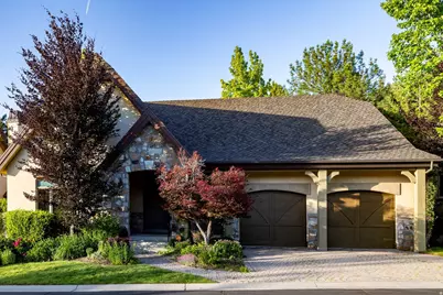 8371 S Via Riviera Way, Cottonwood Heights, UT 84093 - Photo 2
