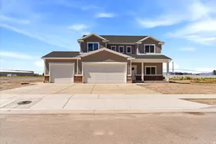 1642 W 3125 N, Pleasant View, UT 84414 - Photo 1