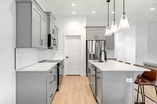 739 S Middle Dr, Washington, UT 84780 - Photo 18