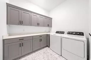 739 S Middle Dr, Washington, UT 84780 - Photo 22