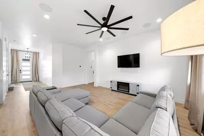 739 S Middle Dr, Washington, UT 84780 - Photo 12