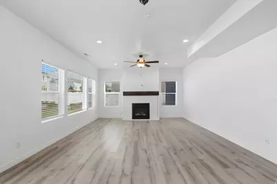 244 N 200 E, Salem, UT 84653 - Photo 16