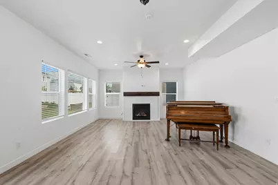 244 N 200 E, Salem, UT 84653 - Photo 16
