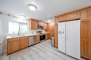 1806 E 9800 S, Sandy, UT 84092 - Photo 26