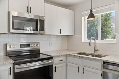 923 E 2850 N, North Ogden, UT 84414 - Photo 2