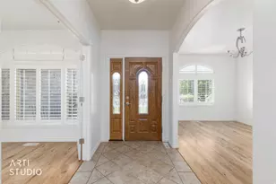 2327 Bluff Ridge Dr, Syracuse, UT 84075 - Photo 8