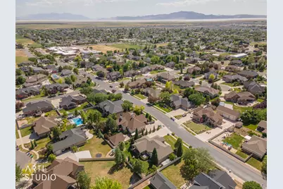 2327 Bluff Ridge Dr, Syracuse, UT 84075 - Photo 66