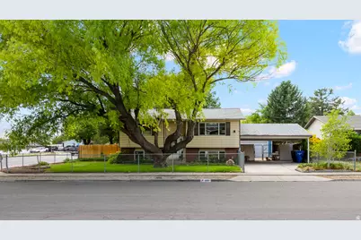 6190 S Country Hills Dr, Taylorsville, UT 84129 - Photo 2